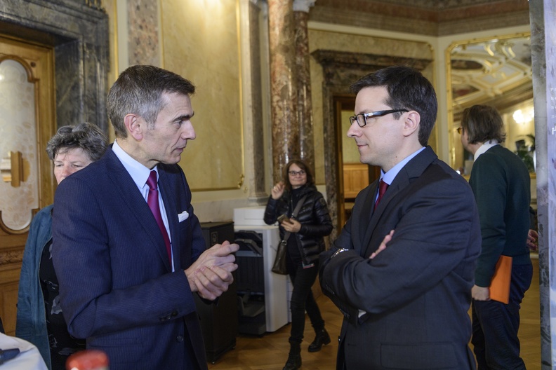 Entretiens de la salle des pas perdus