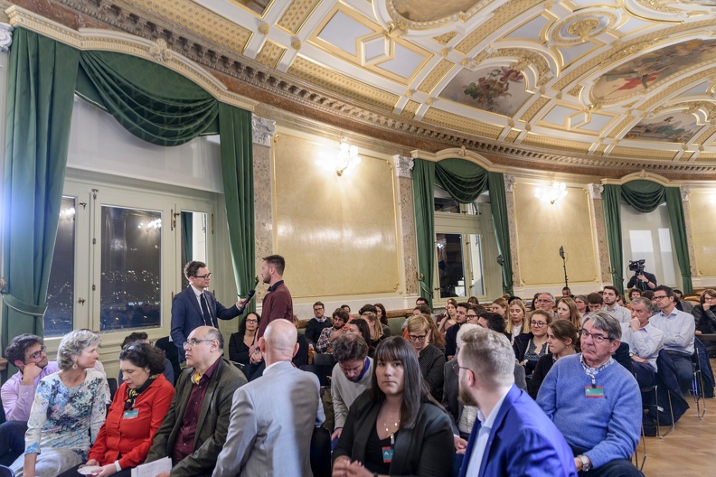 Entretiens de la salle des pas perdus