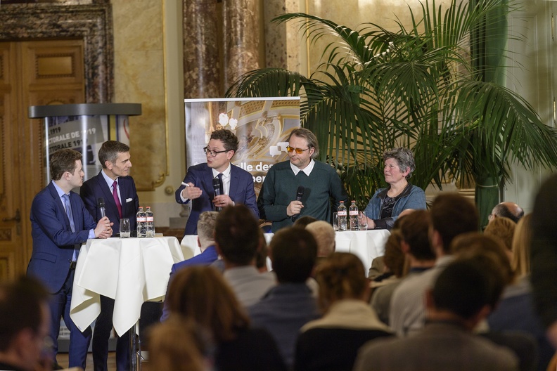 Entretiens de la salle des pas perdus