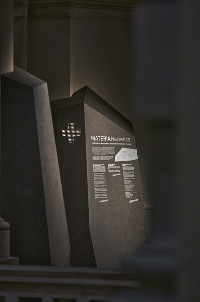 Materia Helvetica Exposition SNP4020 LR