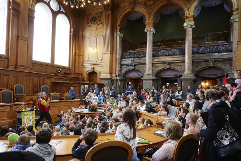 230415 Kindertag Parlament0188press