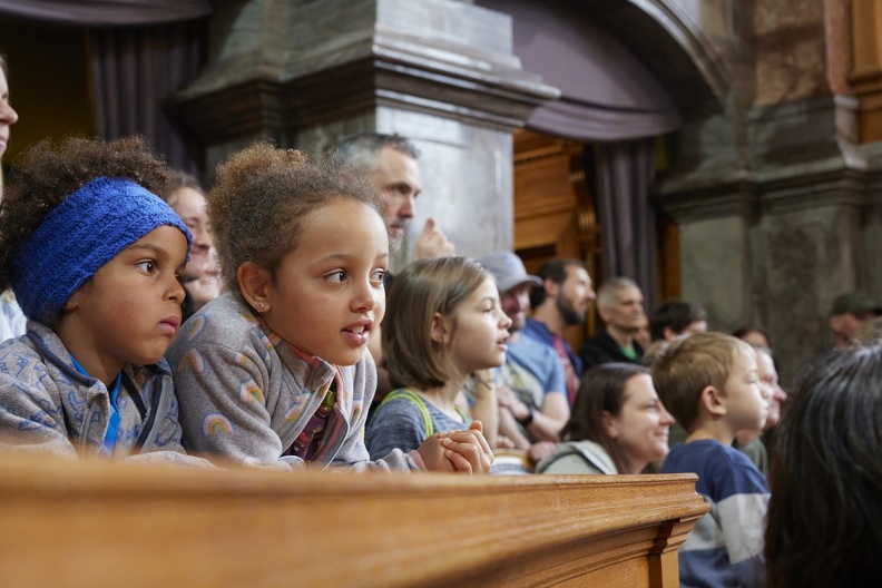 230415 Kindertag Parlament0193press