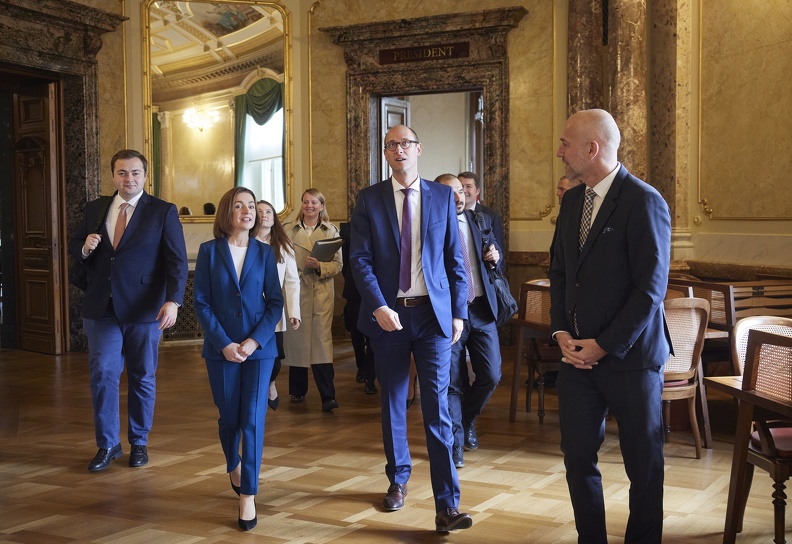 231018 PräsidentinMoldau0421press