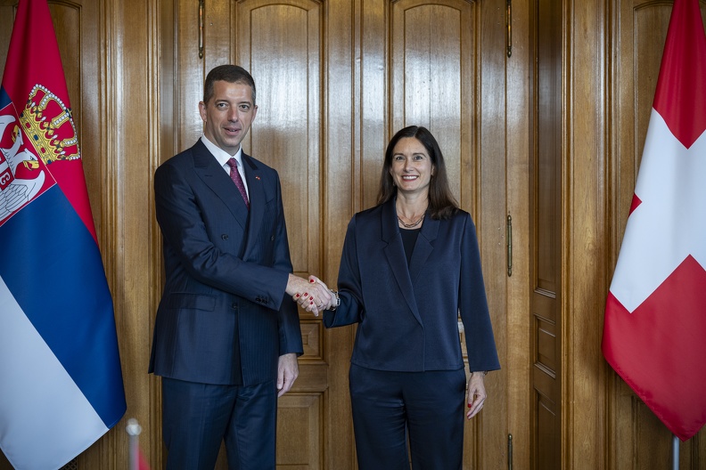 parl somsess25 1606 duric 03