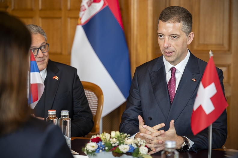 parl somsess25 1606 duric 05